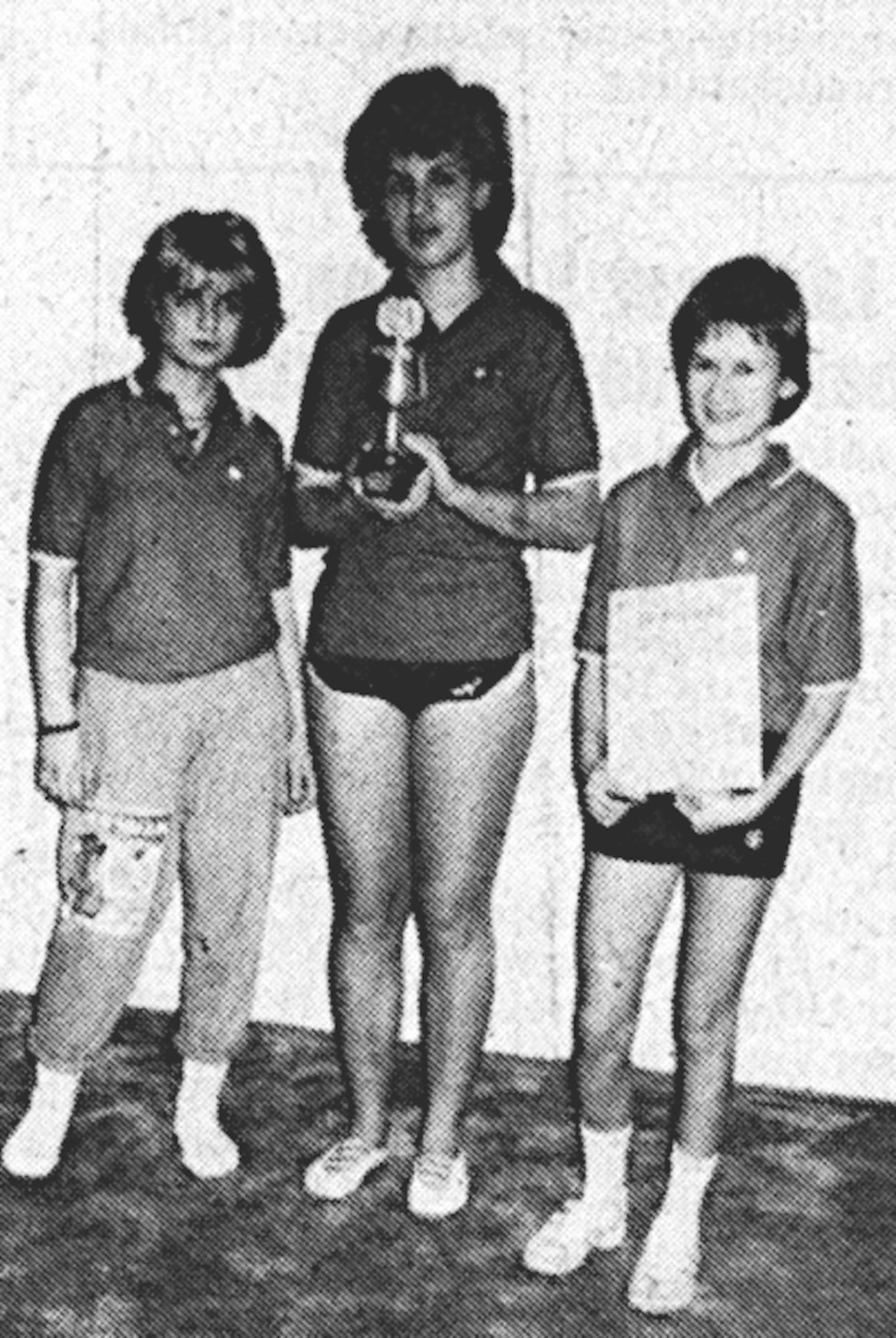 Weibliche Jugend. von links: Elke Gürsch, Christiane Niewolk, Mona Scholz