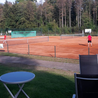 Einmal abseits vom Tischtennis Einmal abseits vom Tischtennis