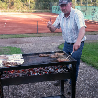 Dieter, der perfekte Grillmeister Dieter, der perfekte Grillmeister