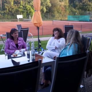 Frauenrunde Frauenrunde