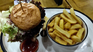 Total leckere Burger Bowling